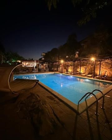 Stenakas Apartments Хиос Екстериор снимка